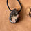 Miniature : Pendentif en véritable rhodonite