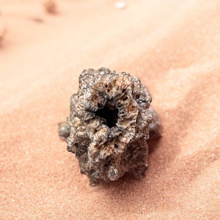 Fulgurite : la pierre éclair 