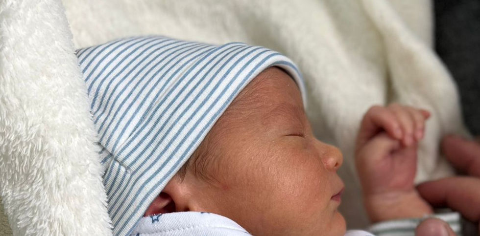 Newborn baby boy - first outting to Sebby's Corner _edited.jpg