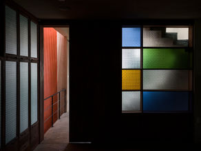 Nghệ thuật thủ công kính dưới góc nhìn đương đại