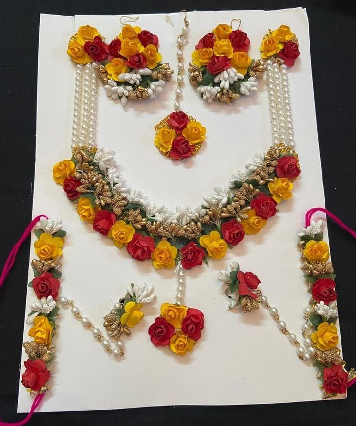 Red-Yellow-Golden Flower Set