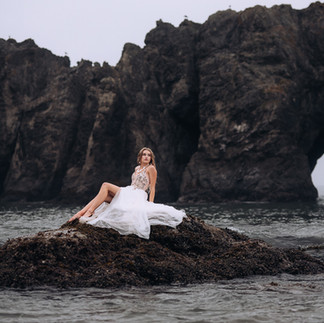 bride on the coast of Oregon