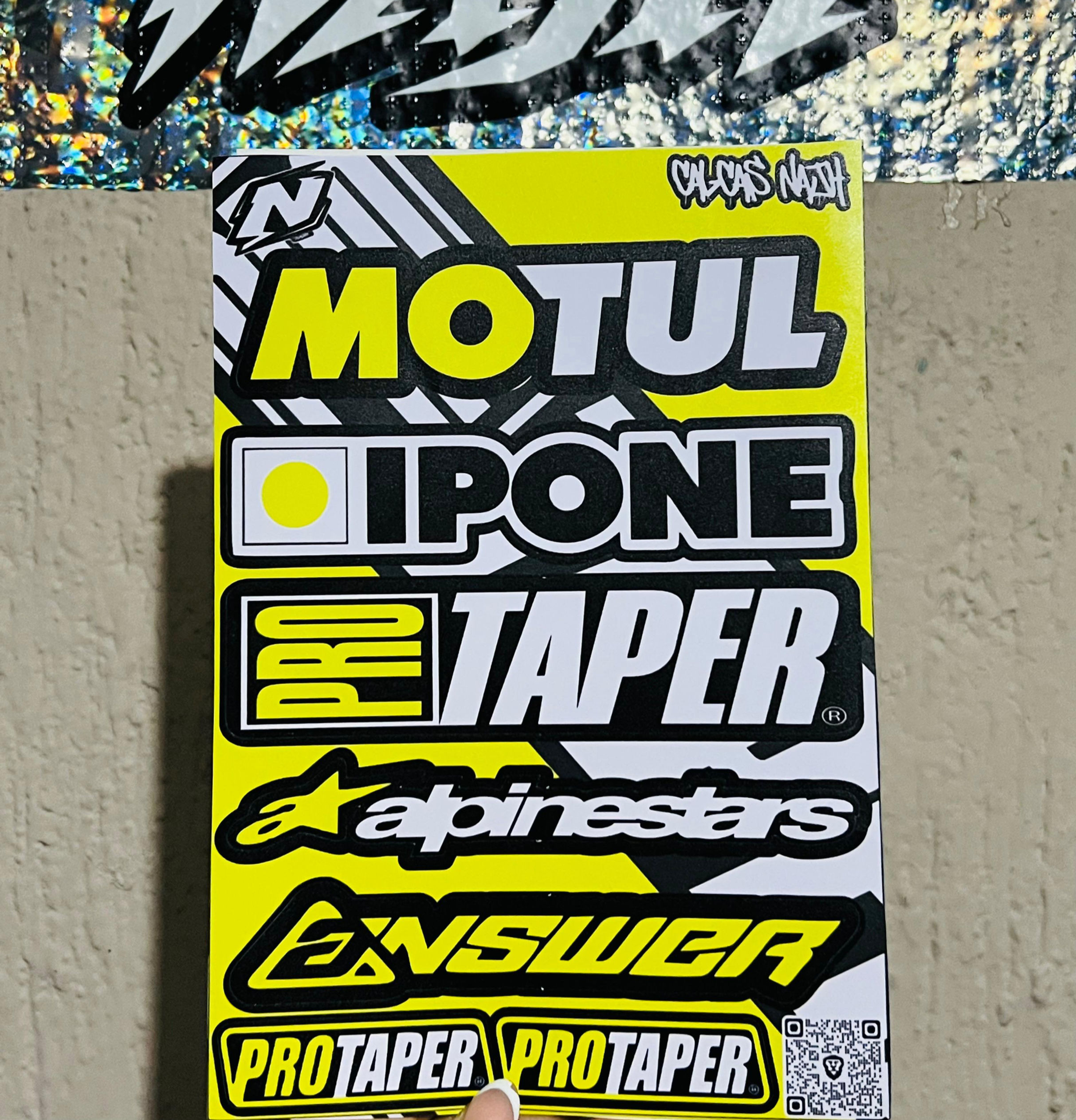 STOCK PLANILLA MINI CON BARNIZ MOTUL AMARILLO
