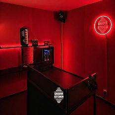 Private DJ studio in Basel for Prep Mode sessions, where DJs can bring their own controller to practice, prepare sets and work on their mixing.