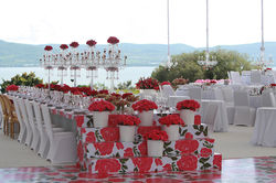 Red Rose & White Banquet Setting metal table tops metal table toppers aluminum table topper removab
