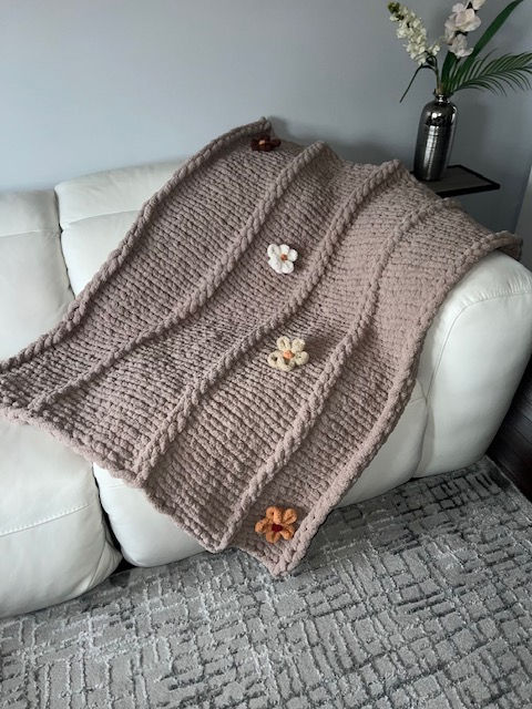 Thumbnail: Beige with flowers