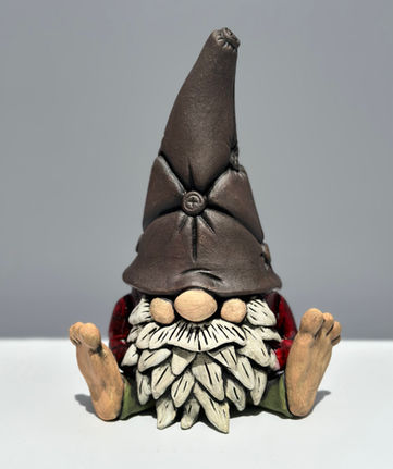 Tufted Hat Garden Gnome