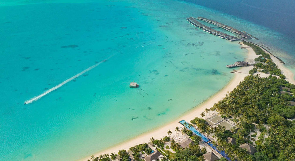 Shaviyani-Atoll-Fairmont-Maldives-Luxury-Resort-1.jpg