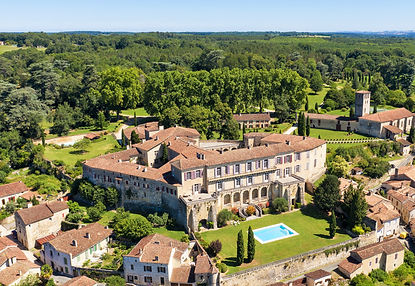 Château Mariage Lot et Garonne (47) Château de Poudenas: un lieu idéal pour vos événements, mariages, séminaires et locations de gîtes en Lot et Garonne (47) et dans le Sud-Ouest de la France.