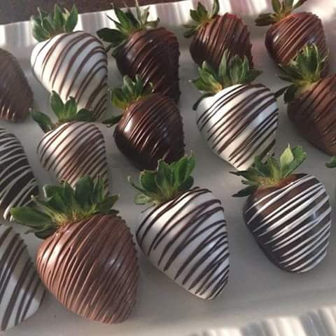 Thumbnail: CHOCOLATE COVERED STRAWBERRIES (PER DOZEN)