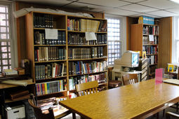 30 Genealogy library.JPG