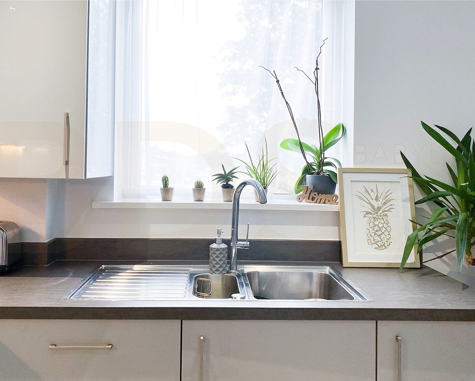 KITCHEN .jpg