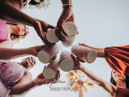 5 Reasons you must hire a professional wedding photographer and videographer and not gamble with your precious memories.