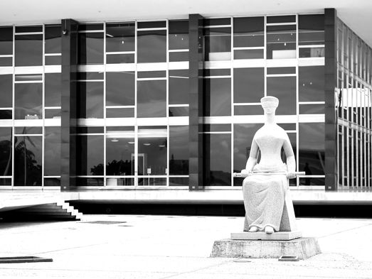 A Nova Moeda da Democracia: Reputação e Influência