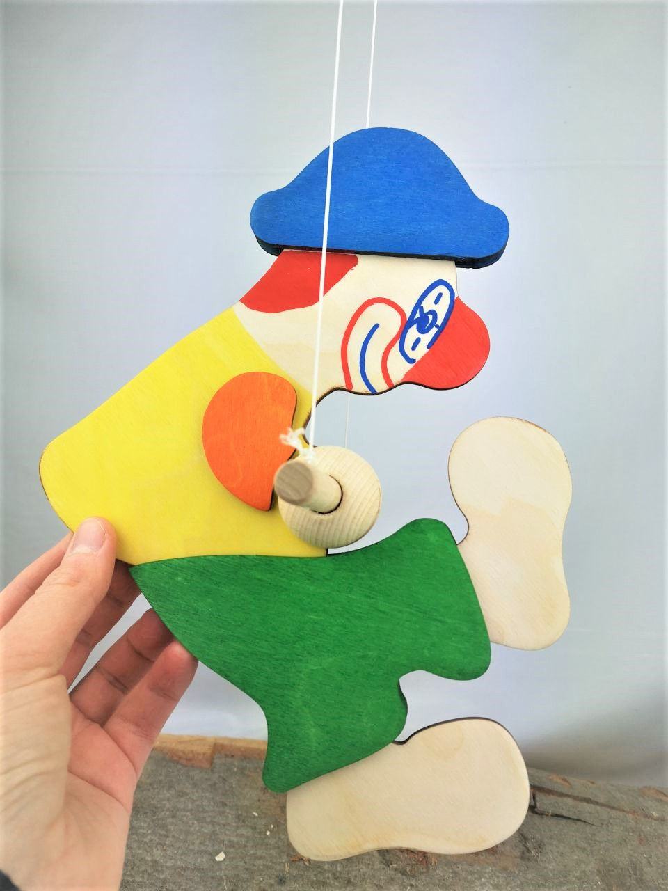 Miniaturbild: Drehclown klein, Mütze blau - HolzMobile für Wickeltisch