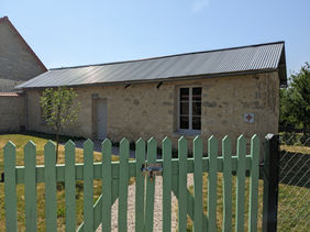 Vue de la Maison Provisoire du Musée de Vassogne, monument historique, juin 2023, Marie Havel. 