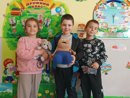 Улюблена іграшка теж іде до школи! 🧸