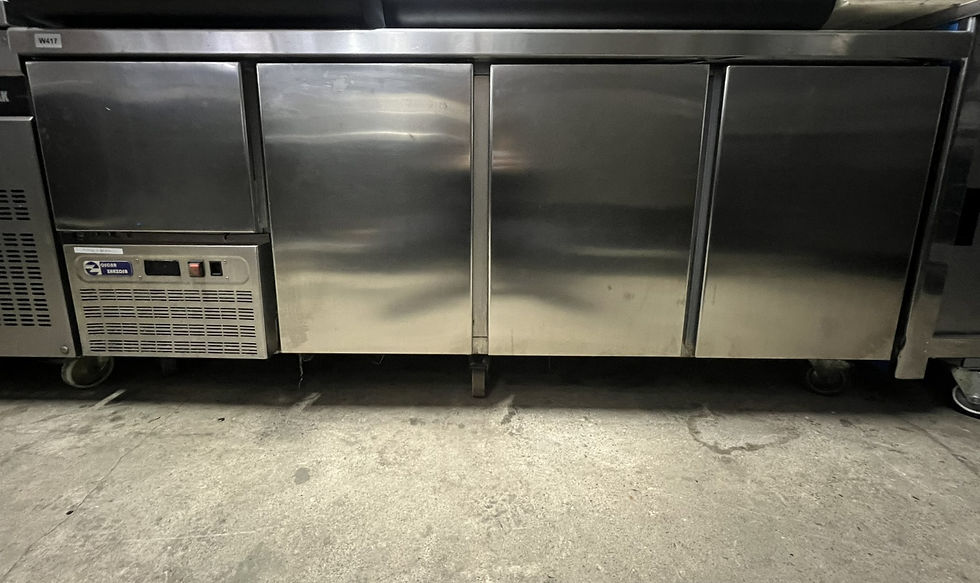 Three Door Bench Fridge Oscar Zarzosa