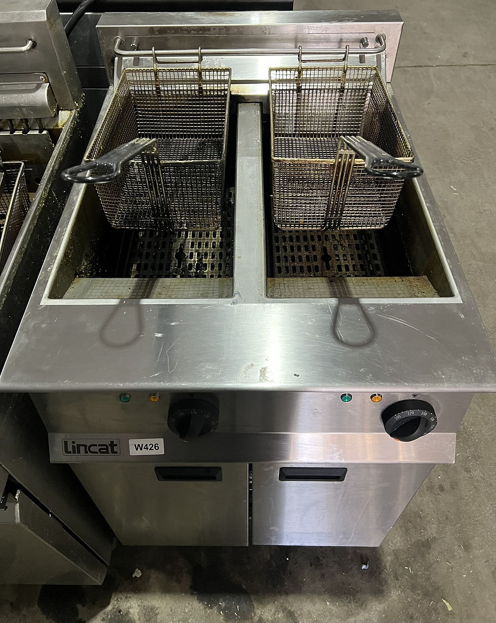 Thumbnail: Used Lincat Twin Tank Fryer 3 Phase