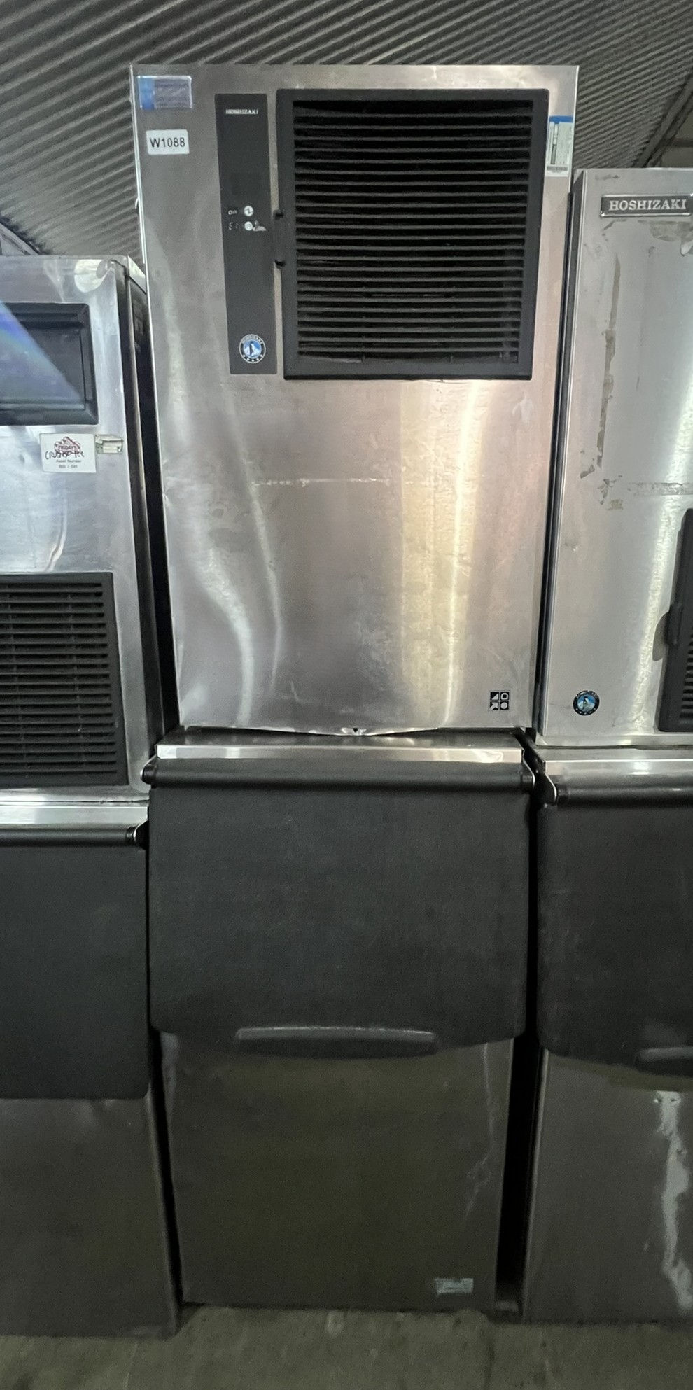 Hoshizaki Ice Maker and Bin