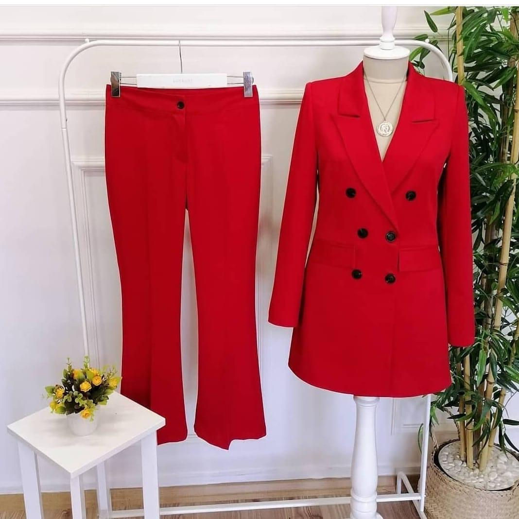 6 Düğmeli İspanyol Takım