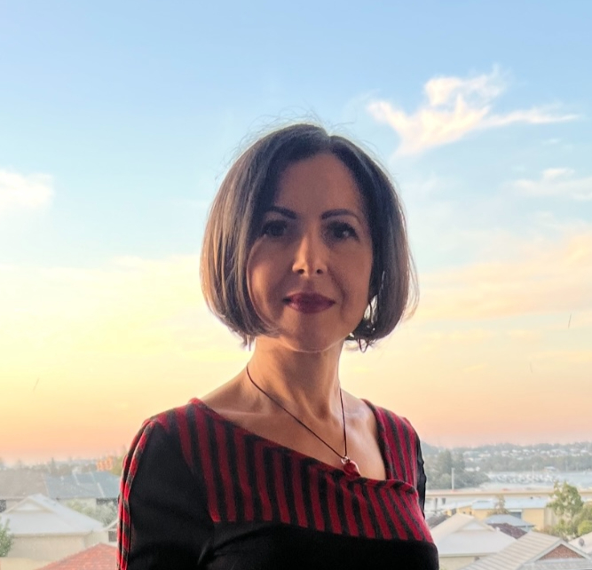 Writer: Agnes Phoenix