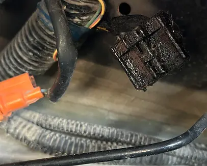 Conectores dañados.webp