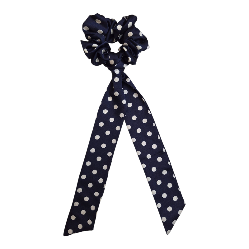 Miniature : Scrunchie Rosalie à pans en soie marine pois crème