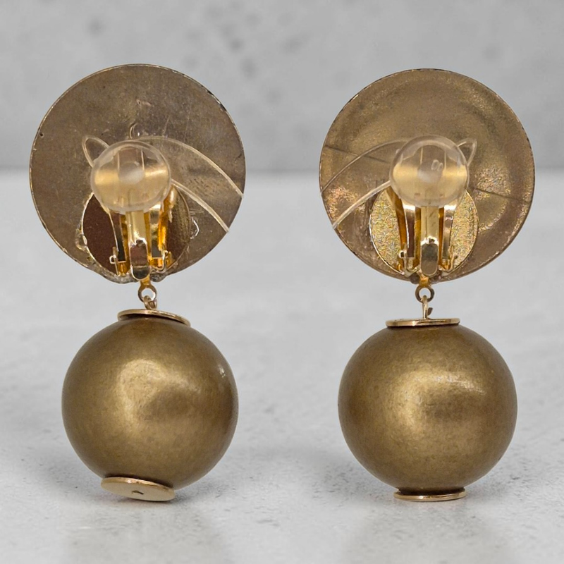 Thumbnail: boucle d'oreille clip Tibéria originale doré