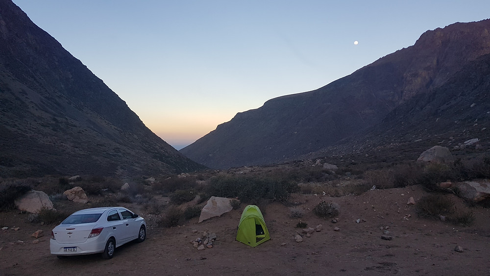 Nosso acampamento em Arenales, no limite onde o carro chegou. Luxo!
