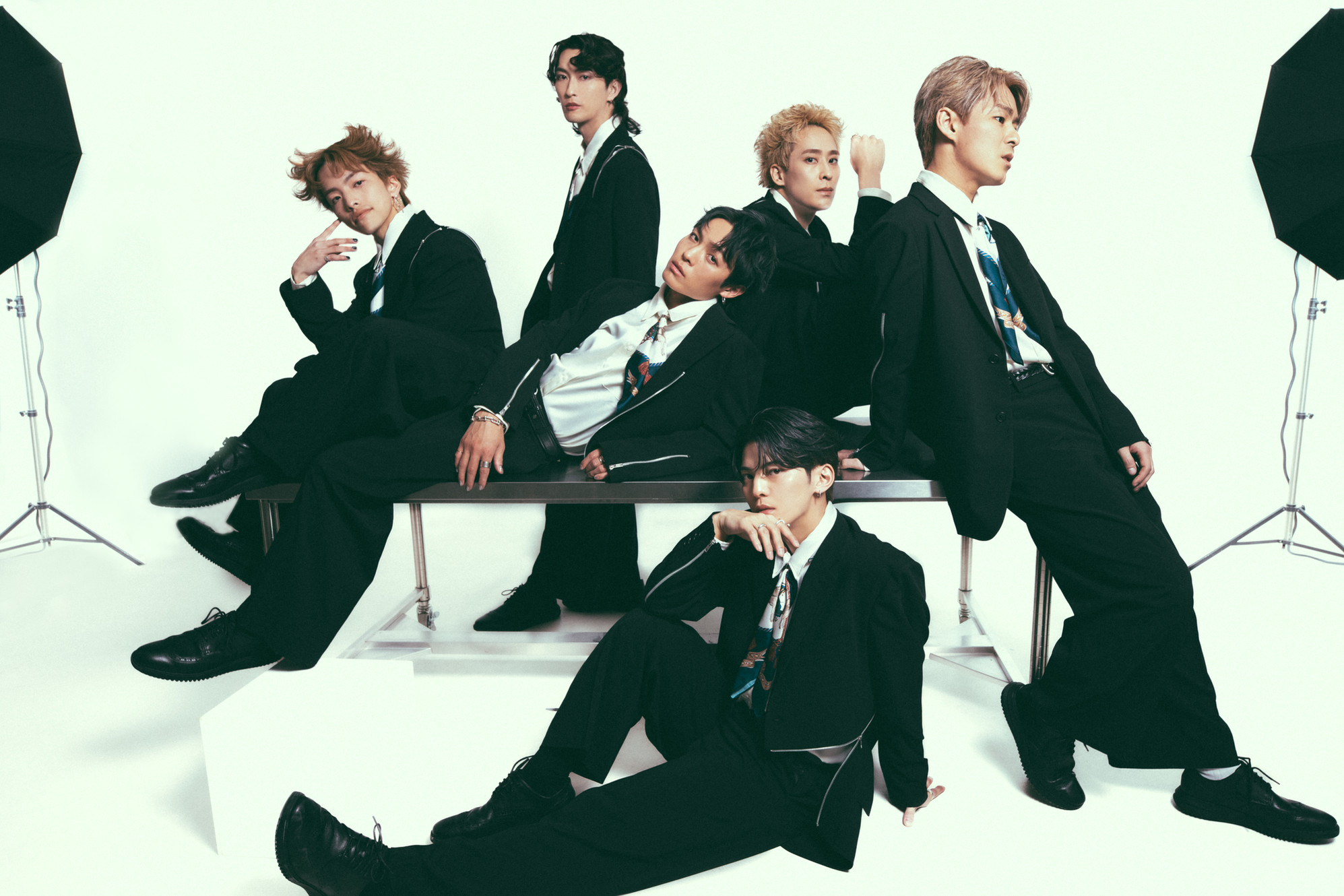 石野真子/BAND TOUR 2010 Life is beautiful～2… Life Is Beautiful (～DOUBLE ver.～) - YouTube