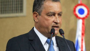 Rui anuncia prioridade de trabalhadores da educação a partir 55 anos para vacinação contra Covid-19.