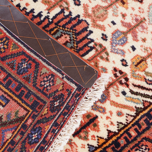 ペルシャ絨毯 タージアーバード 92×63cm | rugsrang