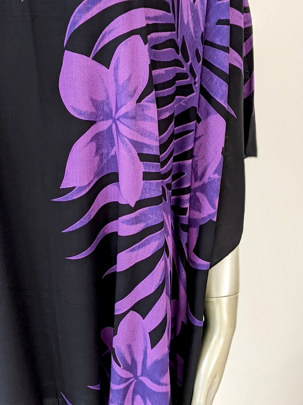 Thumbnail: Oversized Short Kaftan Tunic Cover Up Rayon Purple Palms on Black Size 10 - 26