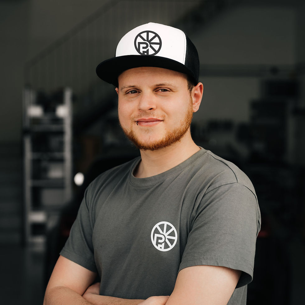 professionelle_autoreinigungen_headshot-web-2.jpg
