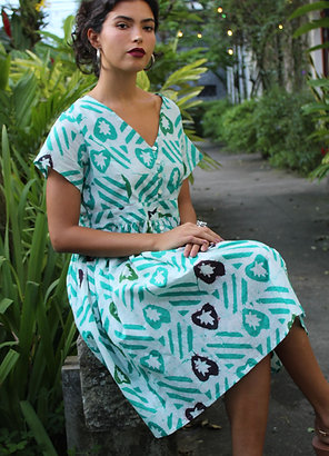 Vestido Mahé em branco e tons de verde