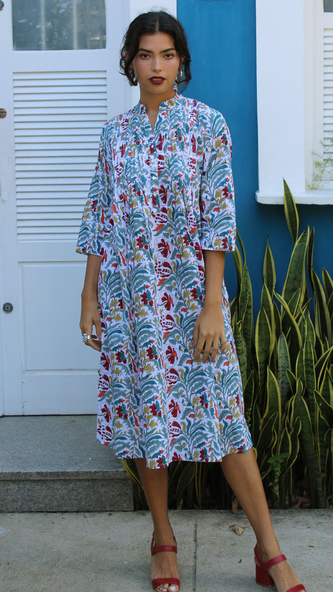 Vestido Algarve branco com estampa floral