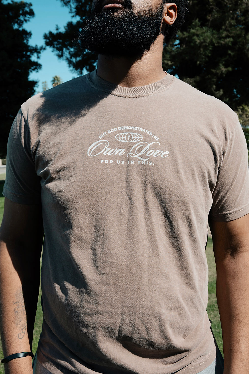 Thumbnail: Romans 5:8 Tee