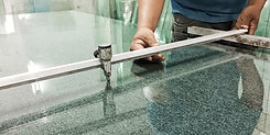 custom-cut-glass-tabletop.png
