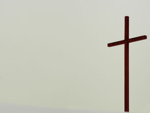 Apakah Salib Identik dengan Cosmic Child Abuse? Sebuah Dekonstruksi Teologi Progresif Melalui Lensa Christian Worldview
