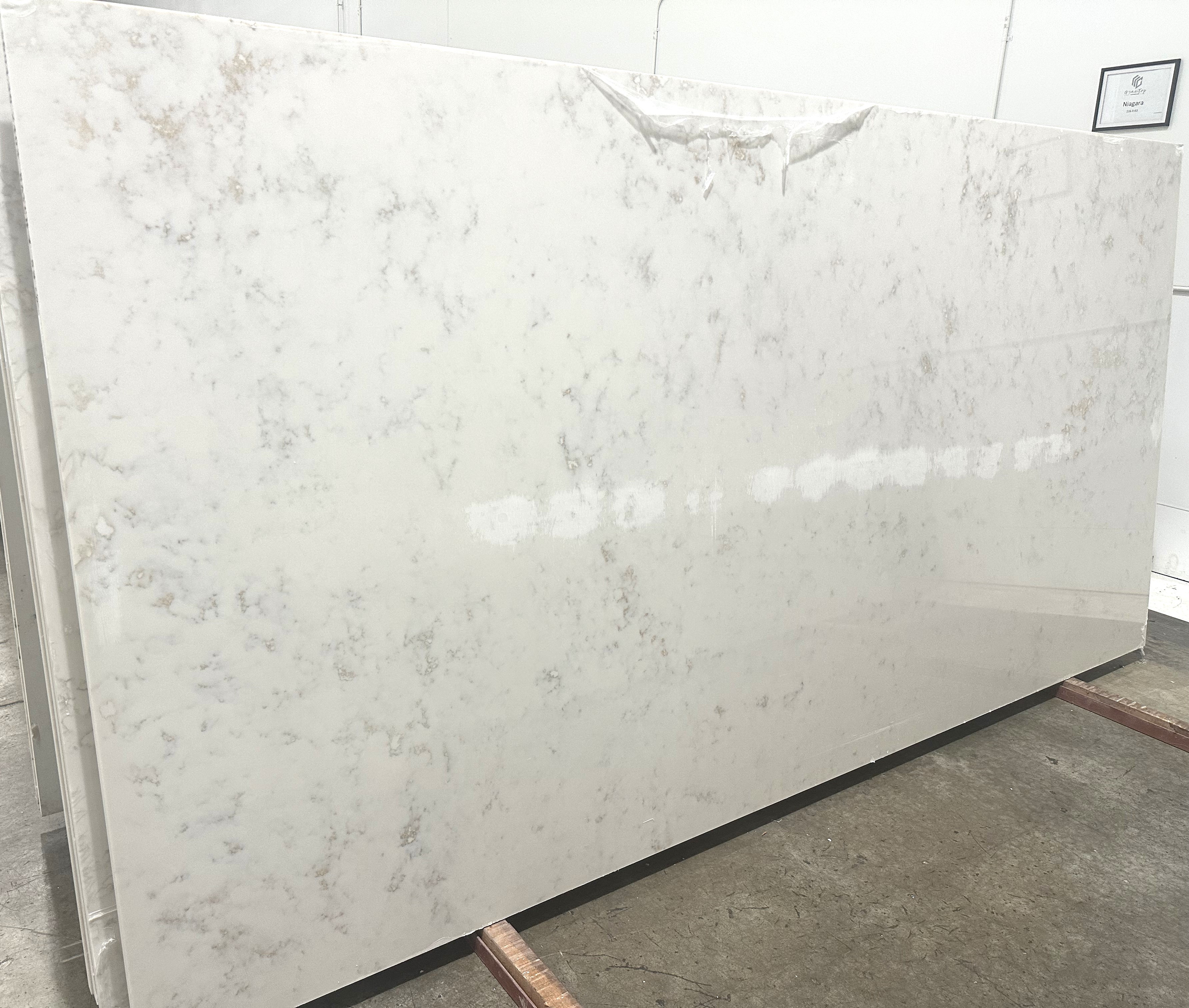 Carrara Gold