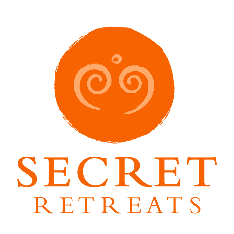 SECRET_RETREATS_LOGO-SQUARE-ORANGE.png