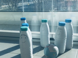 Recyclez vos bouteilles de lait en 2 façons