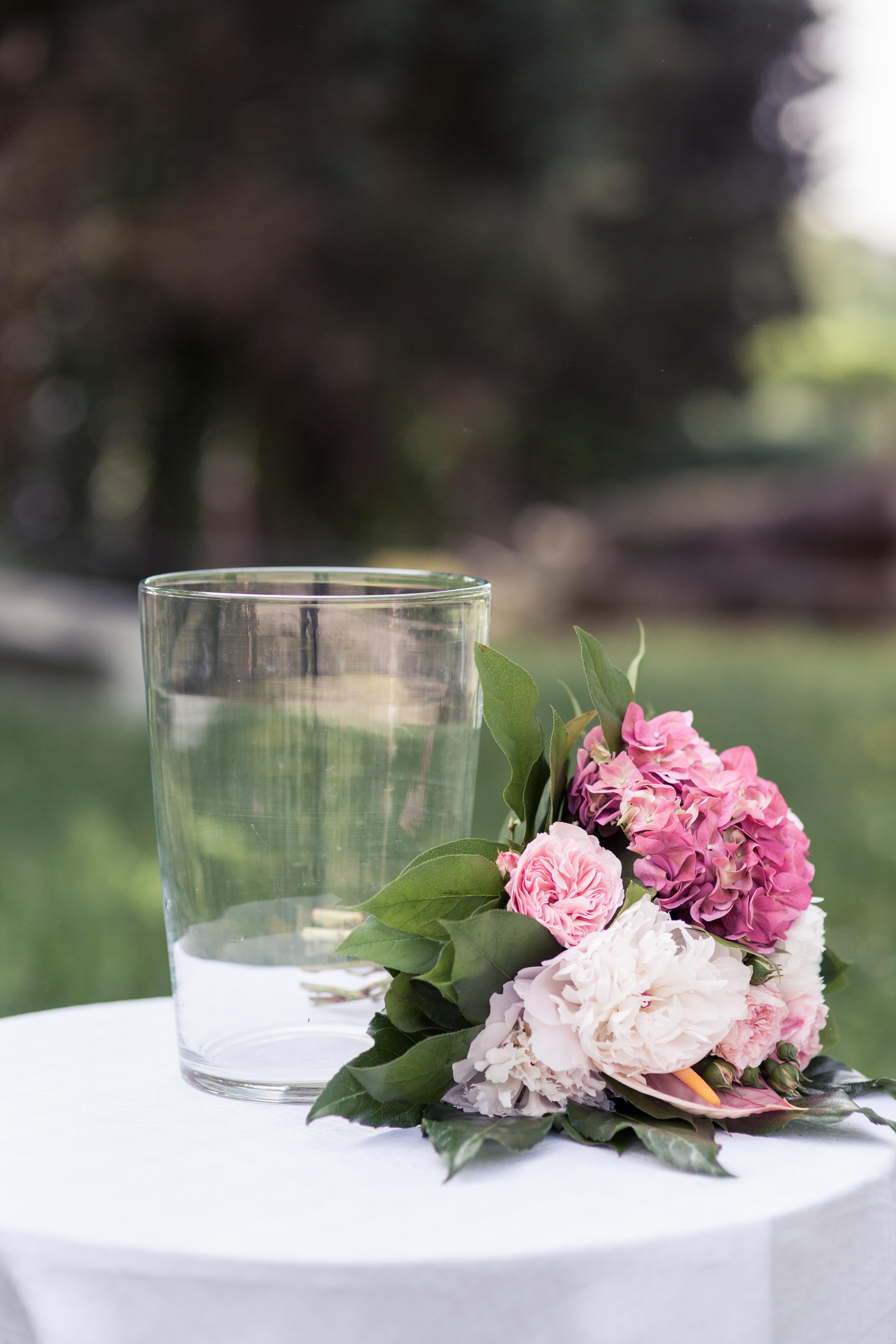 Vase cylindrique haut -- 6 € --