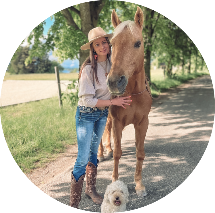 Dipl. Reittherapeutin Sg-Tr Anna Ruech