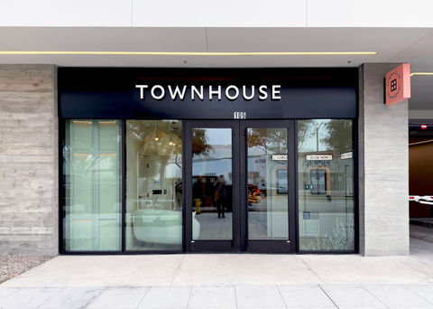 west-hollywood-storefront-design-by-commercial-architect.jpg