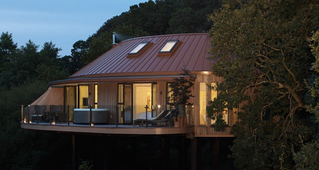 The stunning treehouse accommodation at Chewton Glen