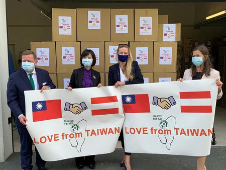 Austria thanks Taiwan for donating 300,000 surgical masks
