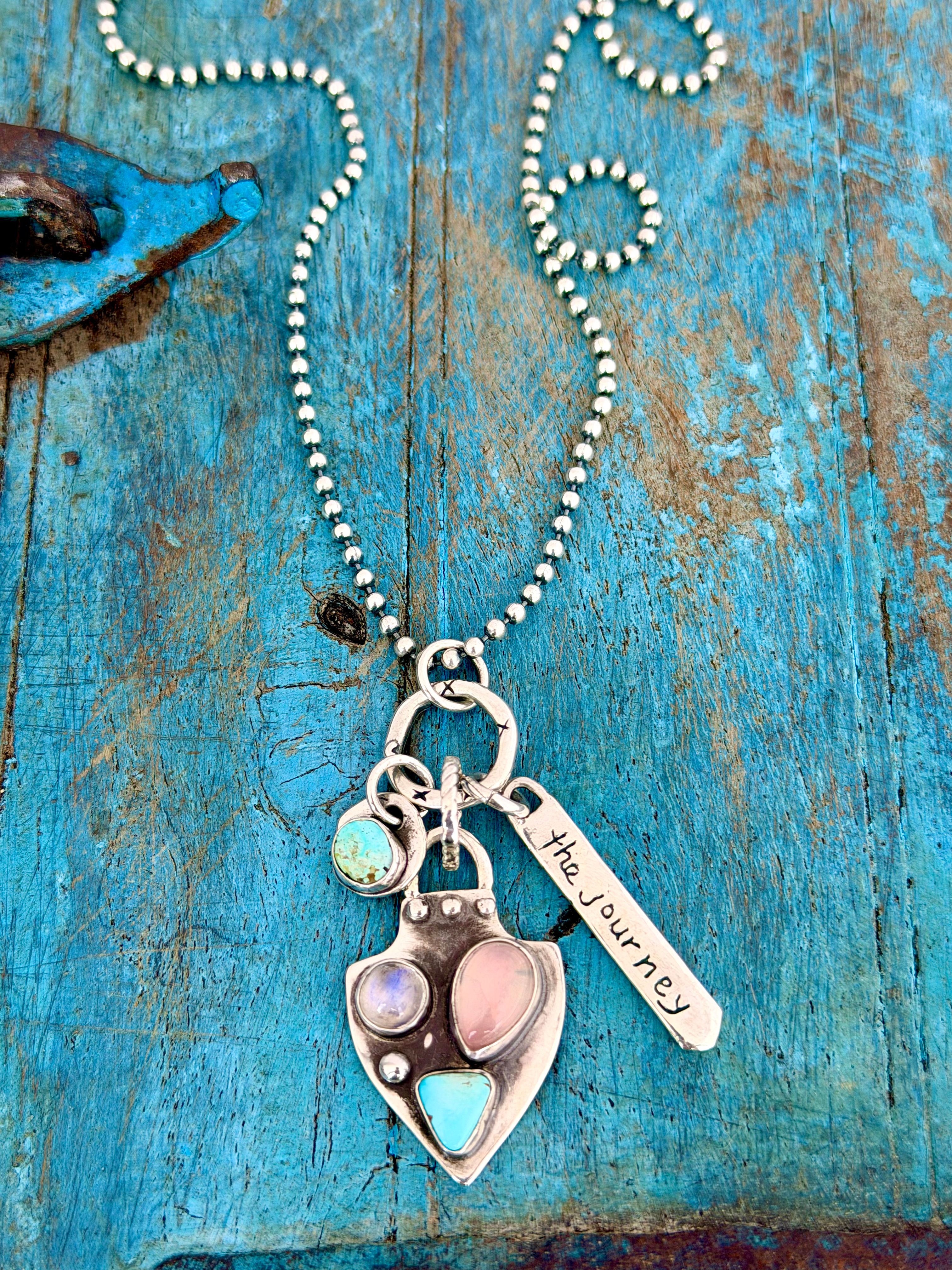 The journey Strong necklace