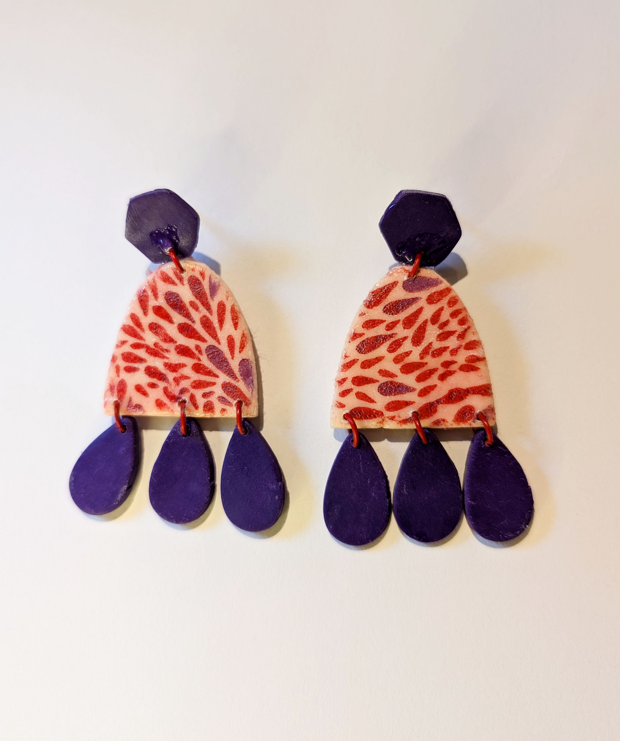 Dangly Dark Purple & Red Earrings – Imprinted Pattern